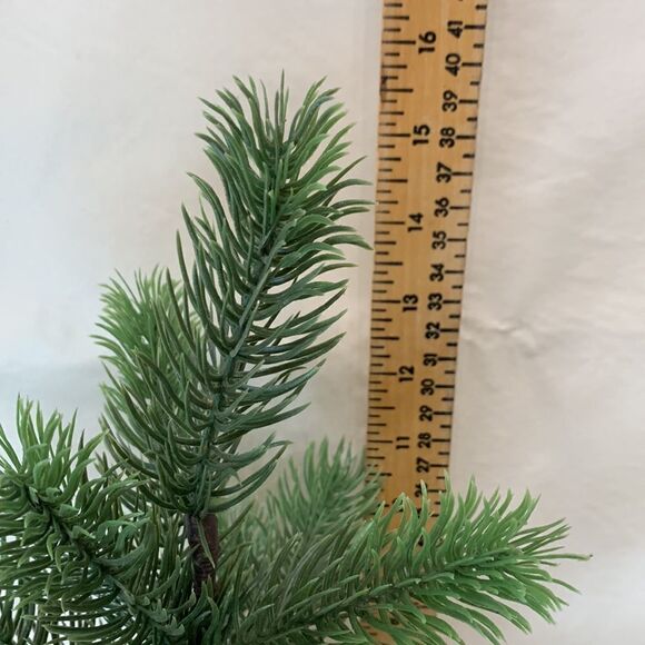 Christmas Holiday Tree In Handcrafted Marilyn 1983 Gold Vase 8 X 16 Inches Tall - Picture 12 of 12